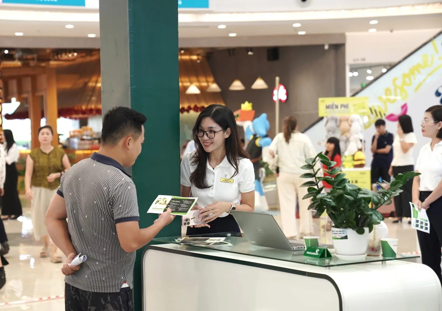 20260921_mkttt_vnl_tmdt-tong-ket_5.jpg