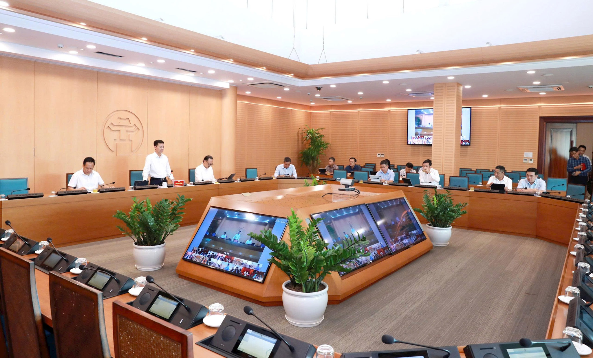Quang cảnh cuộc họp. Ảnh: Tùng Nguyễn