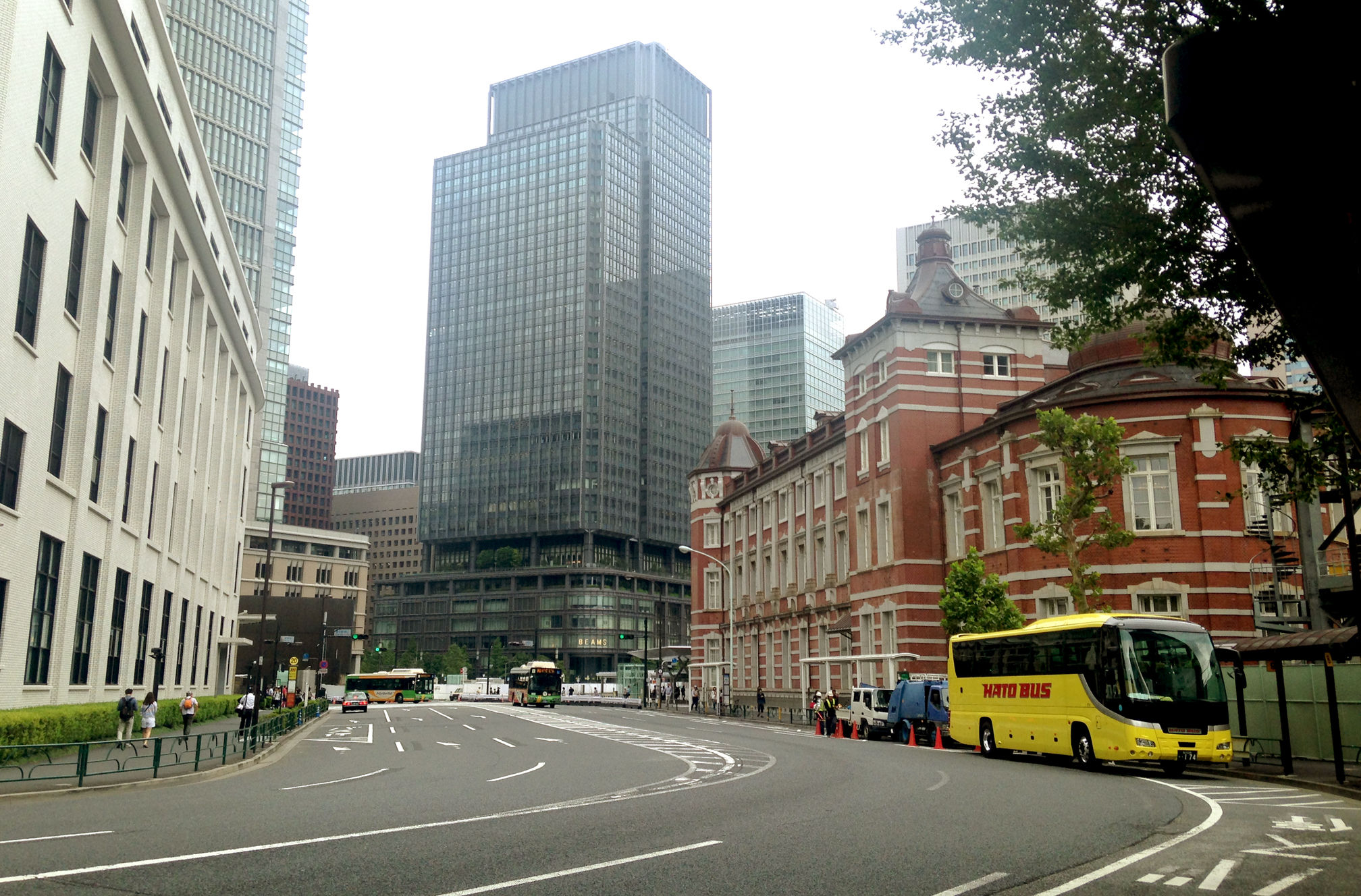 anh-2_ga-tokyo-va-cac-toa-nha-tai-khu-marunouchi.jpg