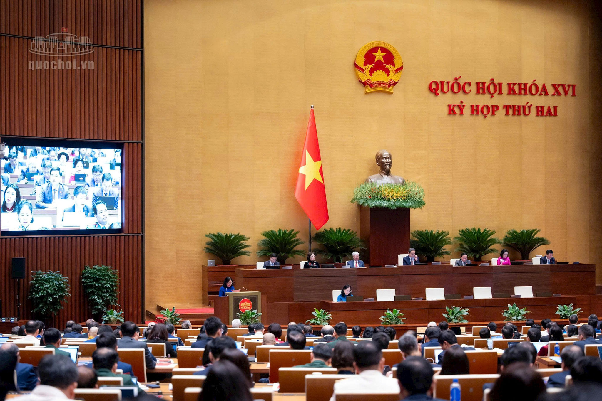 Quang cảnh phiên khai mạc kỳ họp thứ hai, Quốc hội khóa XVI. Ảnh: quochoi.vn