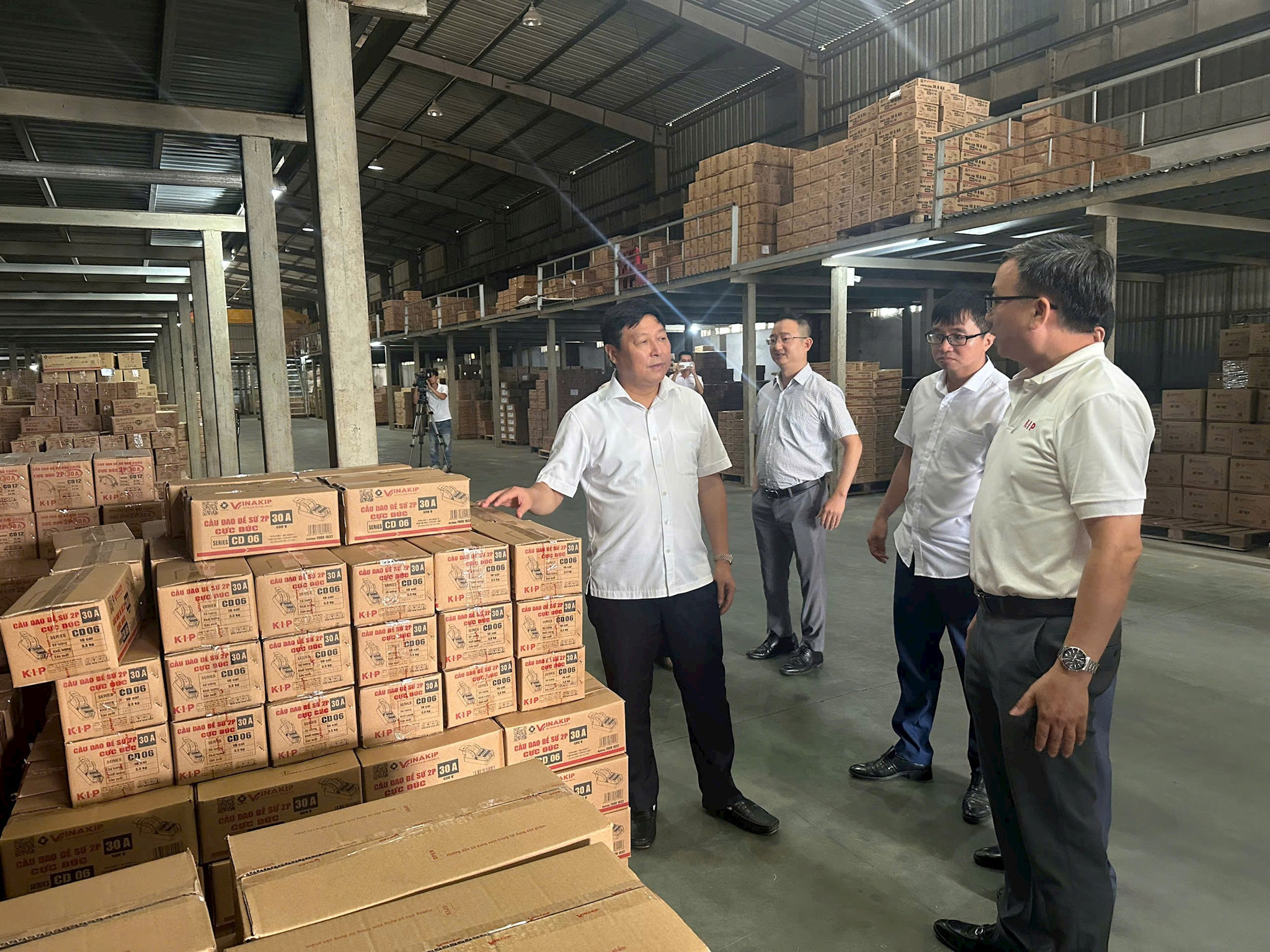 Phường Tùng Thiện nâng cao hiệu quả quảng bá, tiêu thụ hàng Việt