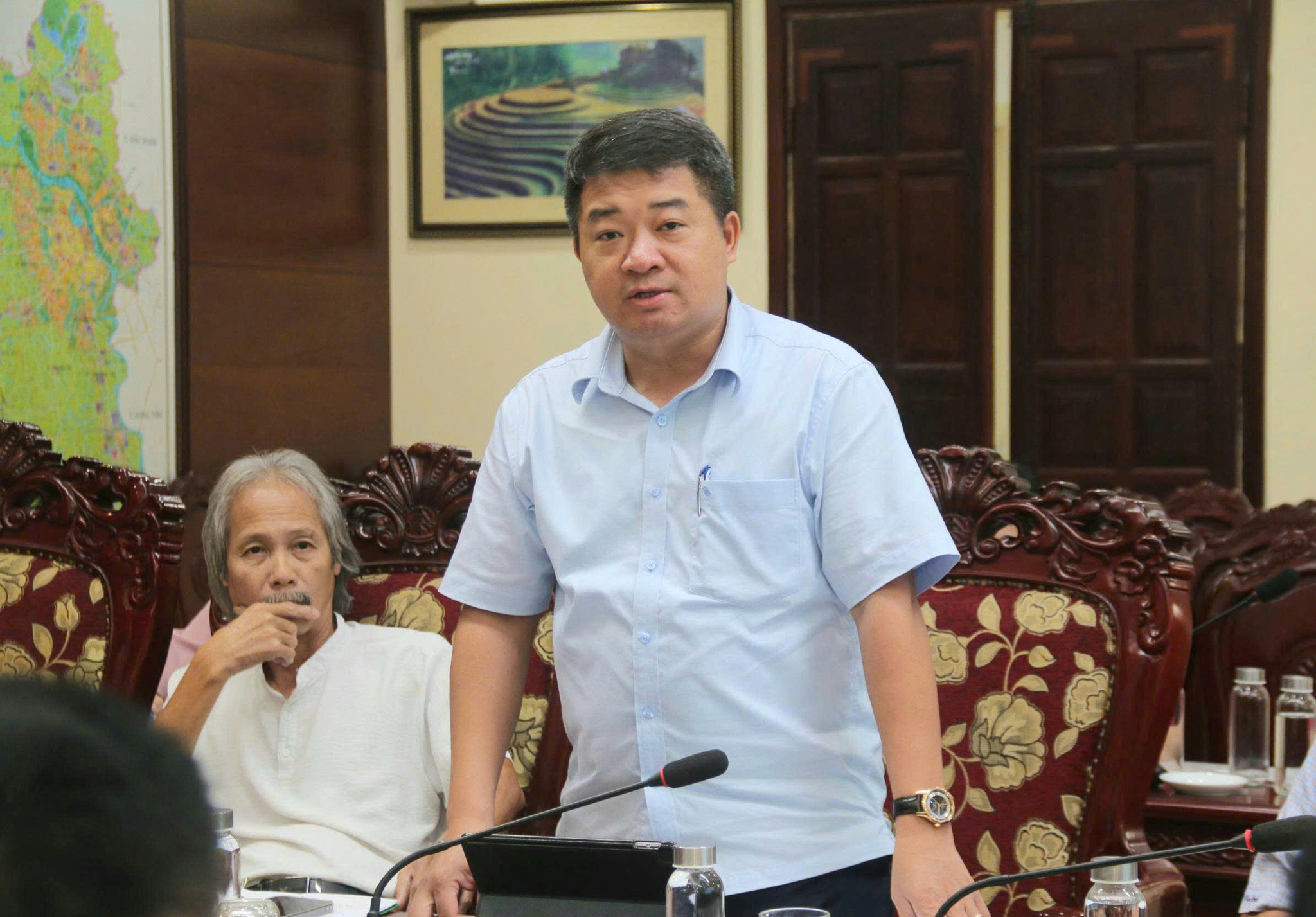 lang-nghe-1.jpg