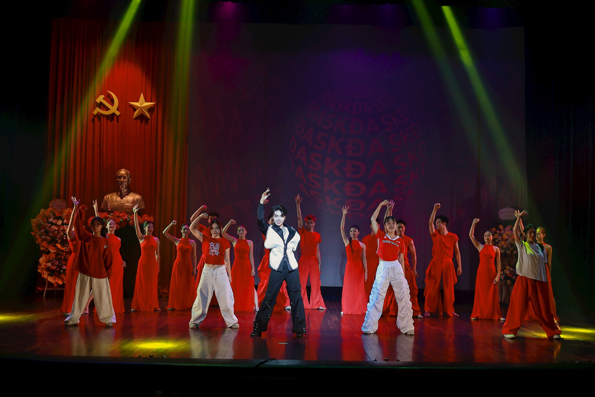 chuyen-thanh-xuan1.jpg
