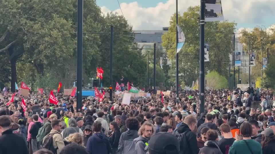 2026-10-17t133103z_1_lop084316102026rp1_rtrmadp_baseimage-960x540_france-protest-march-nantes.jpg