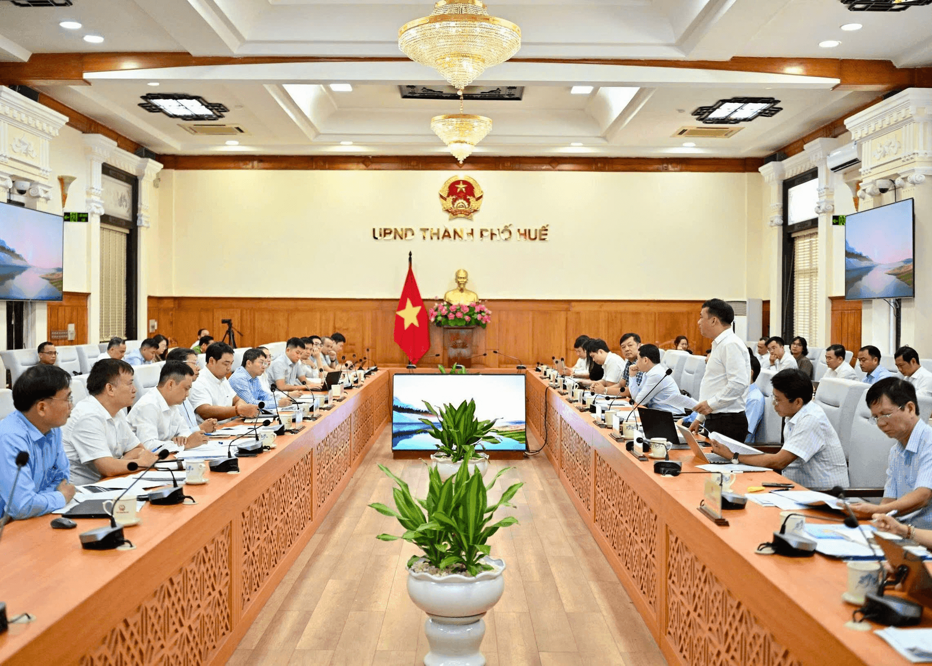 Quang cảnh buổi làm việc. Ảnh: