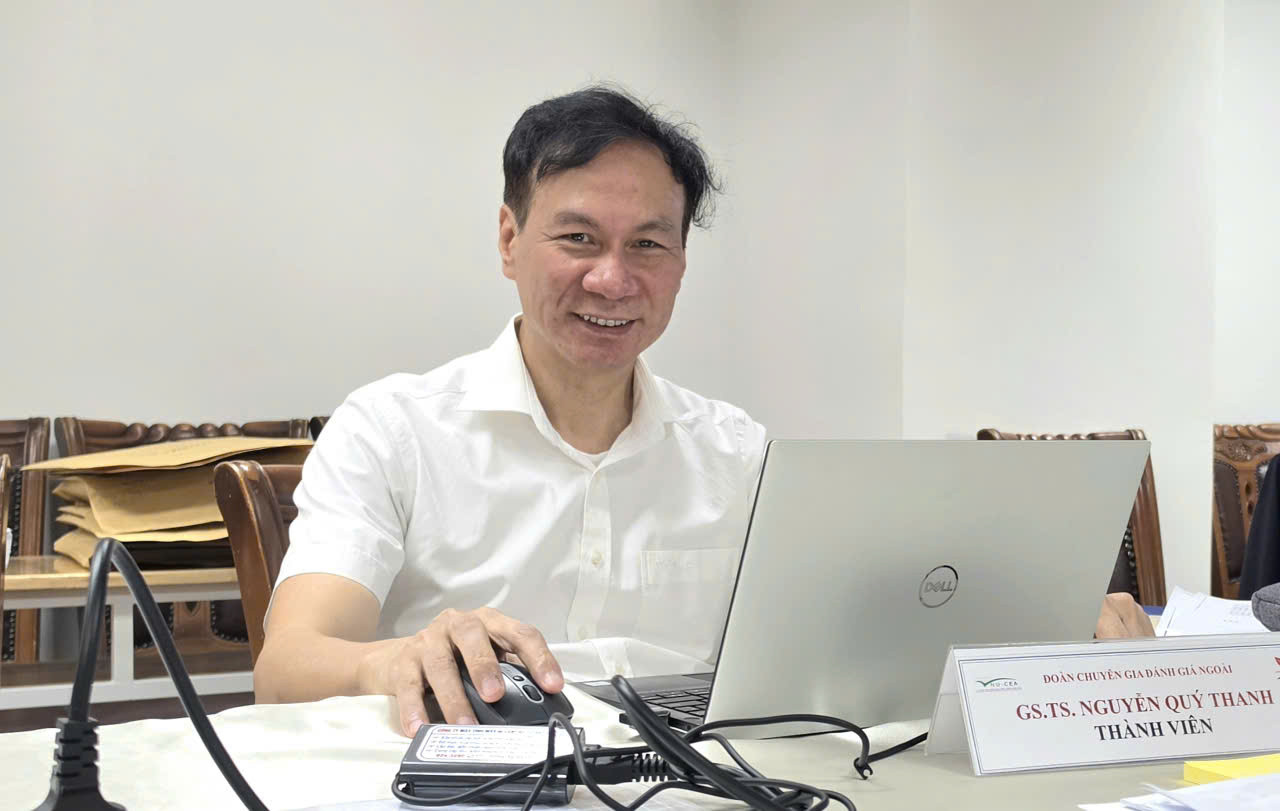thay-quy-thanh.jpg