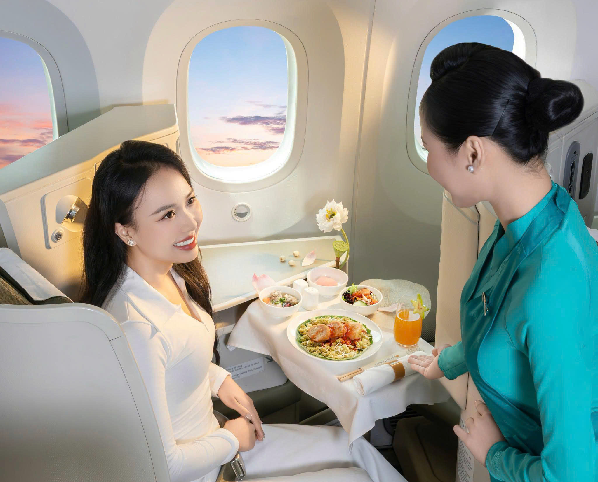 Vietnam Airlines trở thành hãng hàng không châu Á đầu tiên giành danh hiệu “Hãng hàng không có ẩm thực tốt nhất thế giới 2026”.