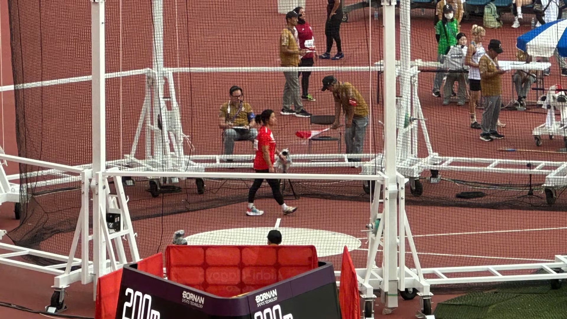 20-thuy-hang_1.jpg