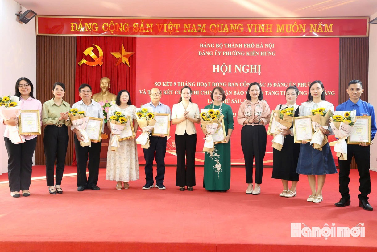 Phường Kiến Hưng trao giải Cuộc thi chính luận bảo vệ nền tảng tư tưởng của Đảng