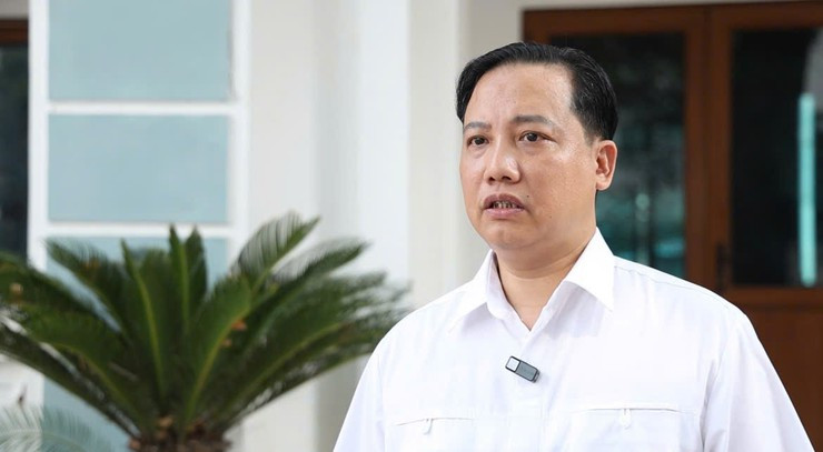 ong-huy-1792138878808576529398.jpg