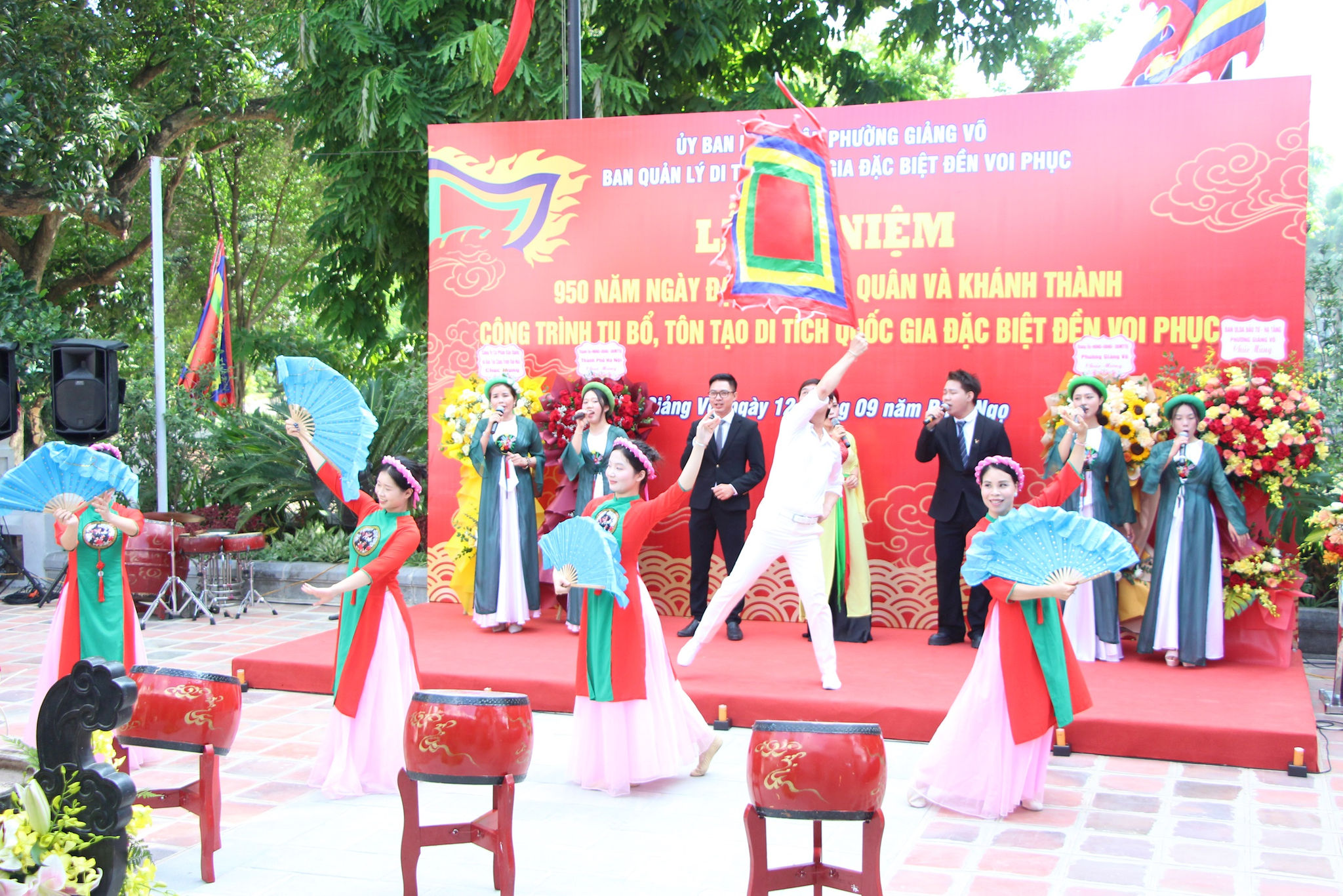 Chương trình nghệ thuật tại buổi lễ. Ảnh: TT