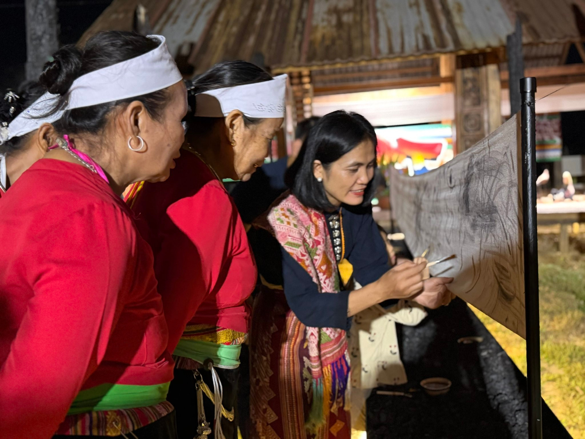 nhuom-vai.jpg
