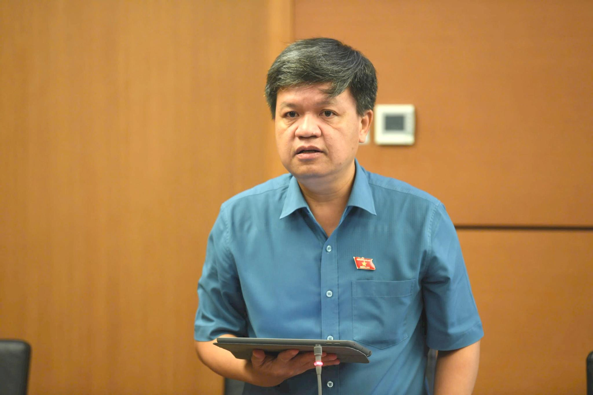 ta-dinh-thi24.jpg