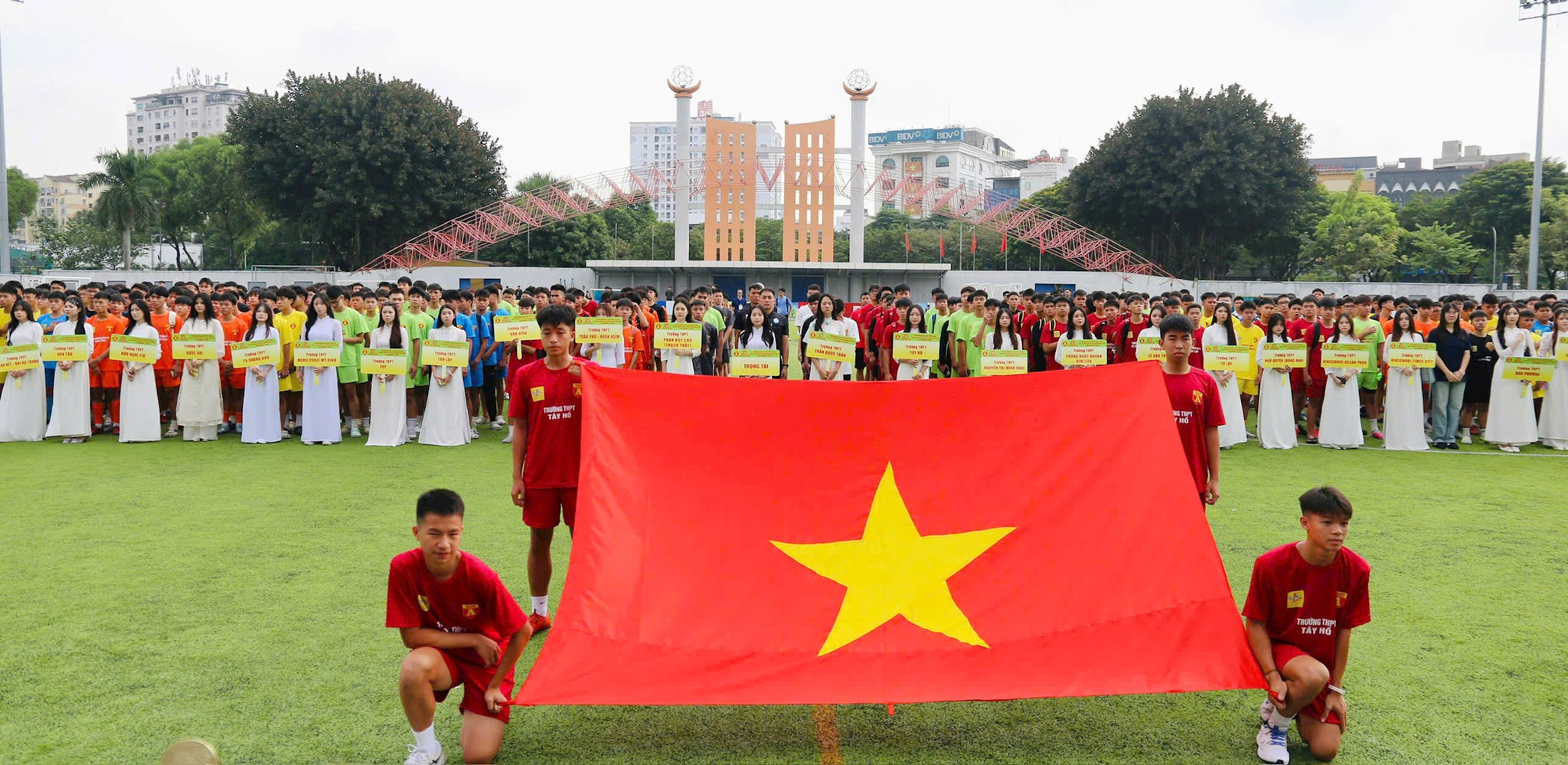 25-khai-mac-giai-antd2.jpg