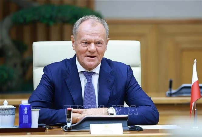 hd-potal-thu-tuong-le-minh-hung-va-thu-tuong-cong-hoa-ba-lan-donald-tusk-hoi-dam-stand-1683.jpg