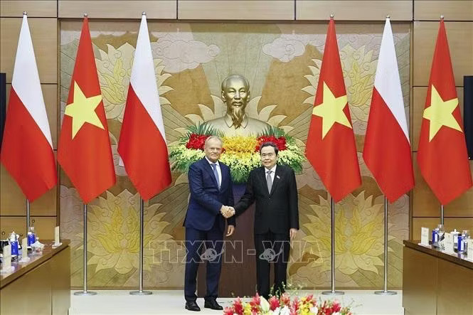 Chủ tịch Quốc hội Trần Thanh Mẫn hội kiến Thủ tướng Ba Lan Donald Tusk. Ảnh: Doãn Tấn/TTXVN