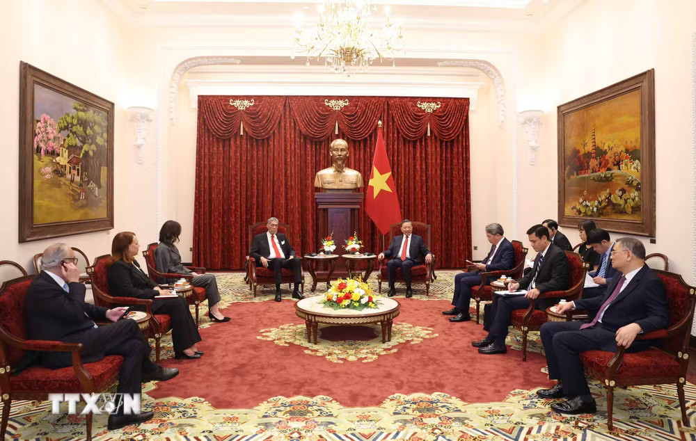 ll1ptdt77y-_ttxvn_tong-bi-thu-chu-tich-nuoc-to-lam-tiep-tong-bi-thu-dang-phong-trao-canh-ta-thong-nhat-dominicana-3.jpg