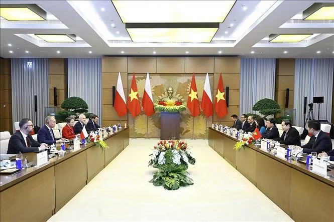 Chủ tịch Quốc hội Trần Thanh Mẫn hội kiến Thủ tướng Ba Lan Donald Tusk. Ảnh: Doãn Tấn/TTXVN