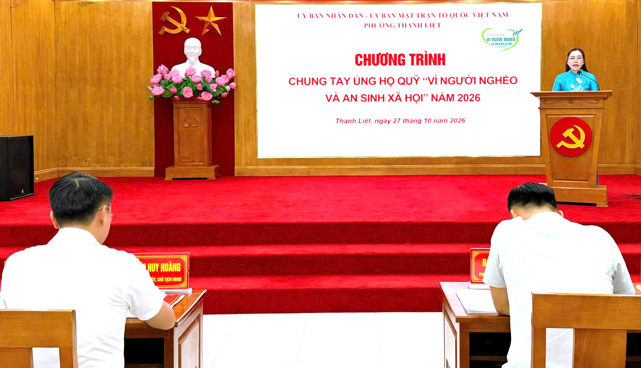 Chủ tịch Ủy ban MTTQ Việt Nam phường Thanh Liệt Tạ Thu Sa phát biểu tại lễ phát động. Ảnh: PV