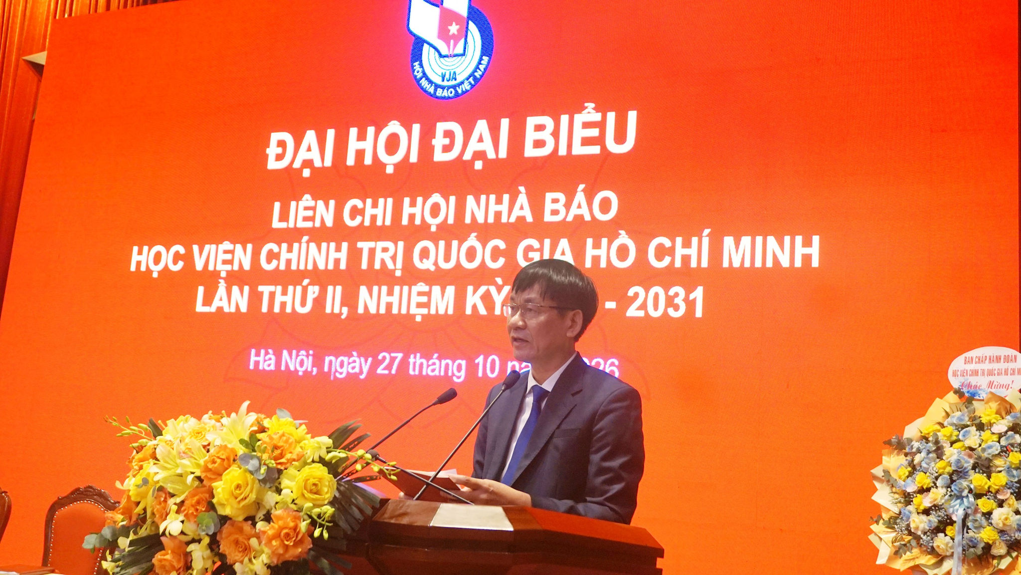 PGS.TS Nguyễn Thắng Lợi, Phó Chủ tịch Liên chi hội Nhà báo Học viện nhiệm kỳ 2021-2026 phát biểu khai mạc Đại hội. Ảnh: B.Duy