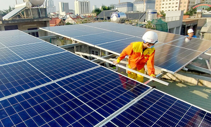 Hà Nội hỗ trợ tối đa 6 triệu đồng với hộ gia đình lắp điện mặt trời mái nhà