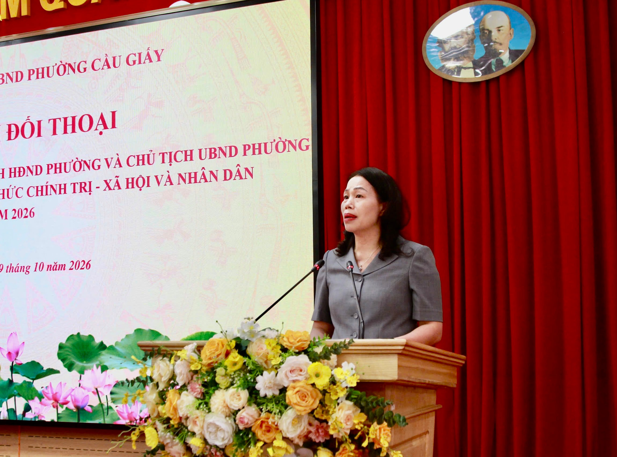 Bí thư Đảng ủy, Chủ tịch HĐND phường Cầu Giấy Nguyễn Thị Liễu phát biểu tại hội nghị.Ảnh: Vân Nhi