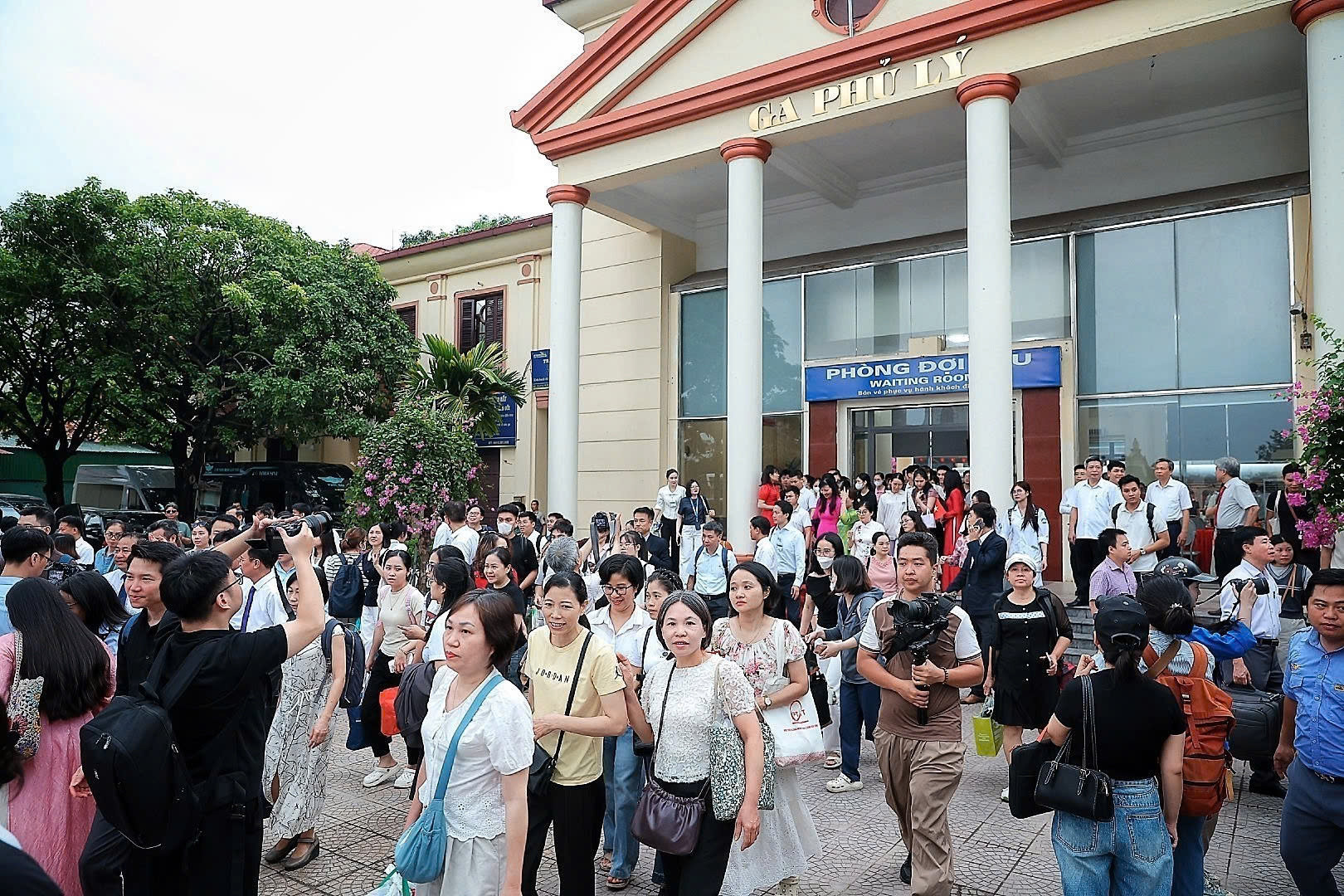 Ga Phủ Lý. Ảnh: VNR