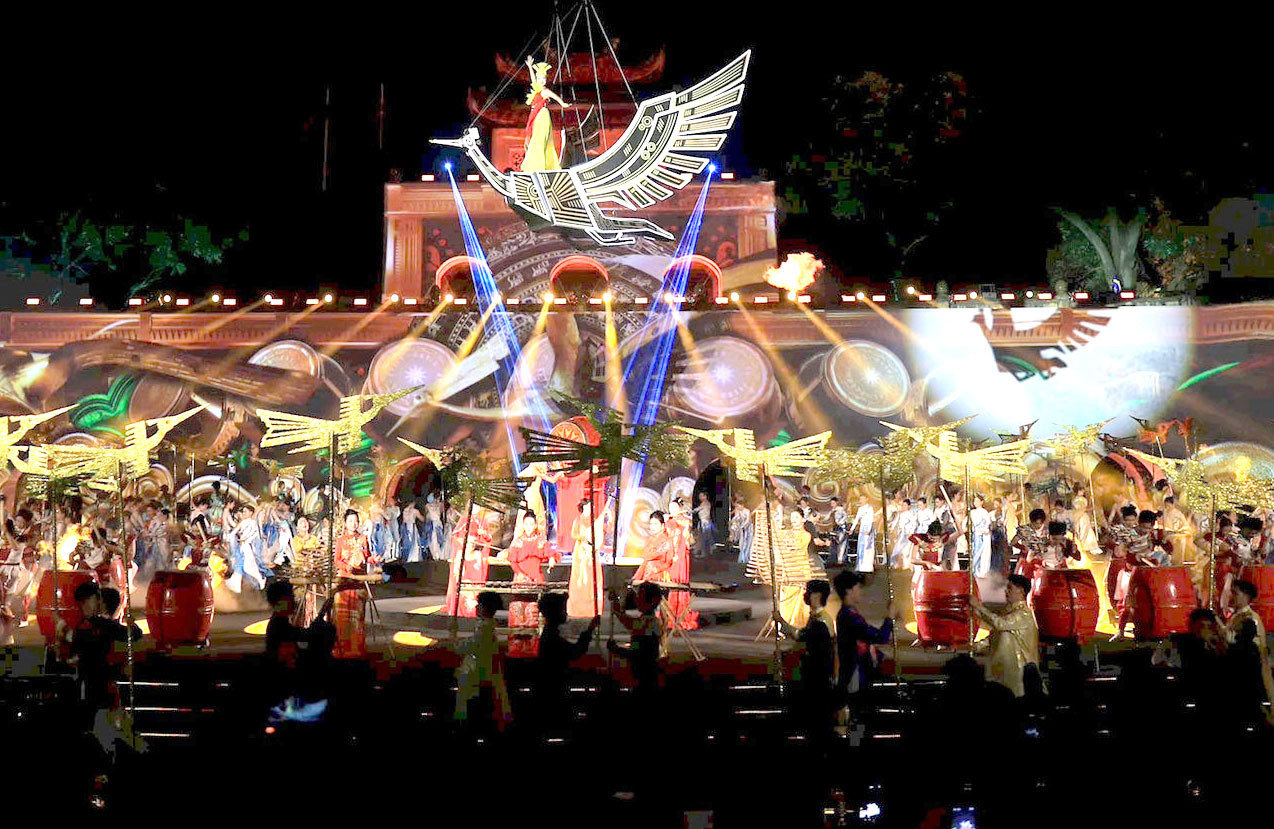 bieu-dien-nghe-thuat-tai-le-hoi-van-hoa-the-gioi-tai-ha-noi-lan-thu-hai-nam-2026.-anh-quang-thai.jpg