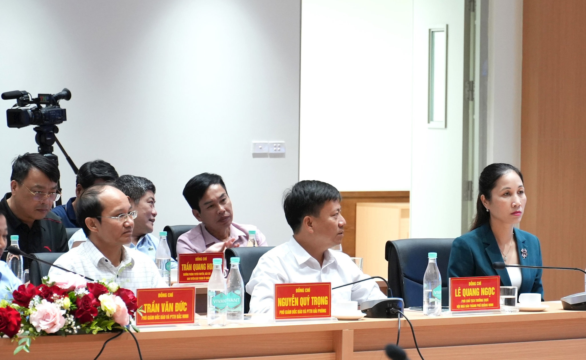 Các đại biểu tham dự hội thảo “Báo chí địa phương với chiến lược công tác tư tưởng trong bối cảnh mới”. Ảnh: Đình Hiệp