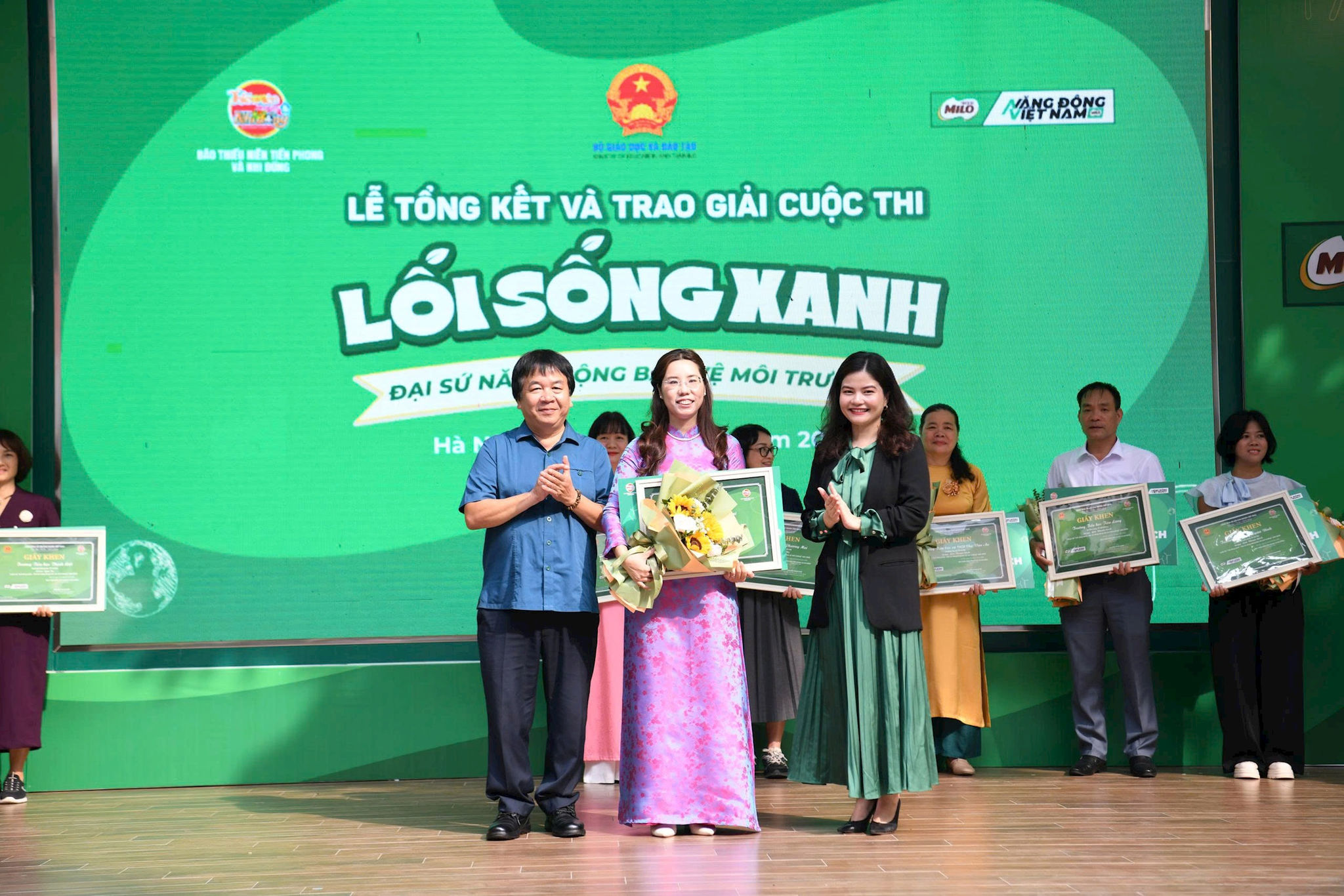 3010-loi-song-xanh4.jpg