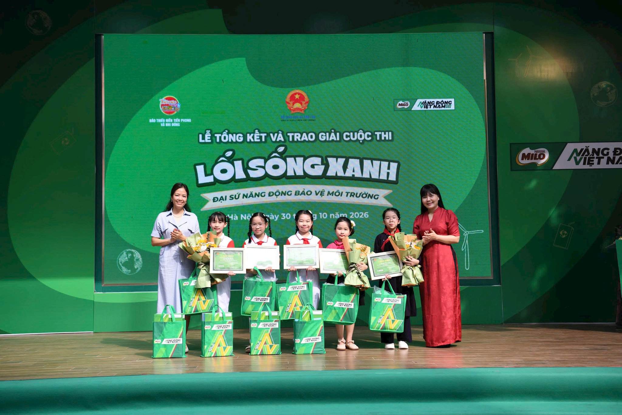 3010-loi-song-xanh6.jpg