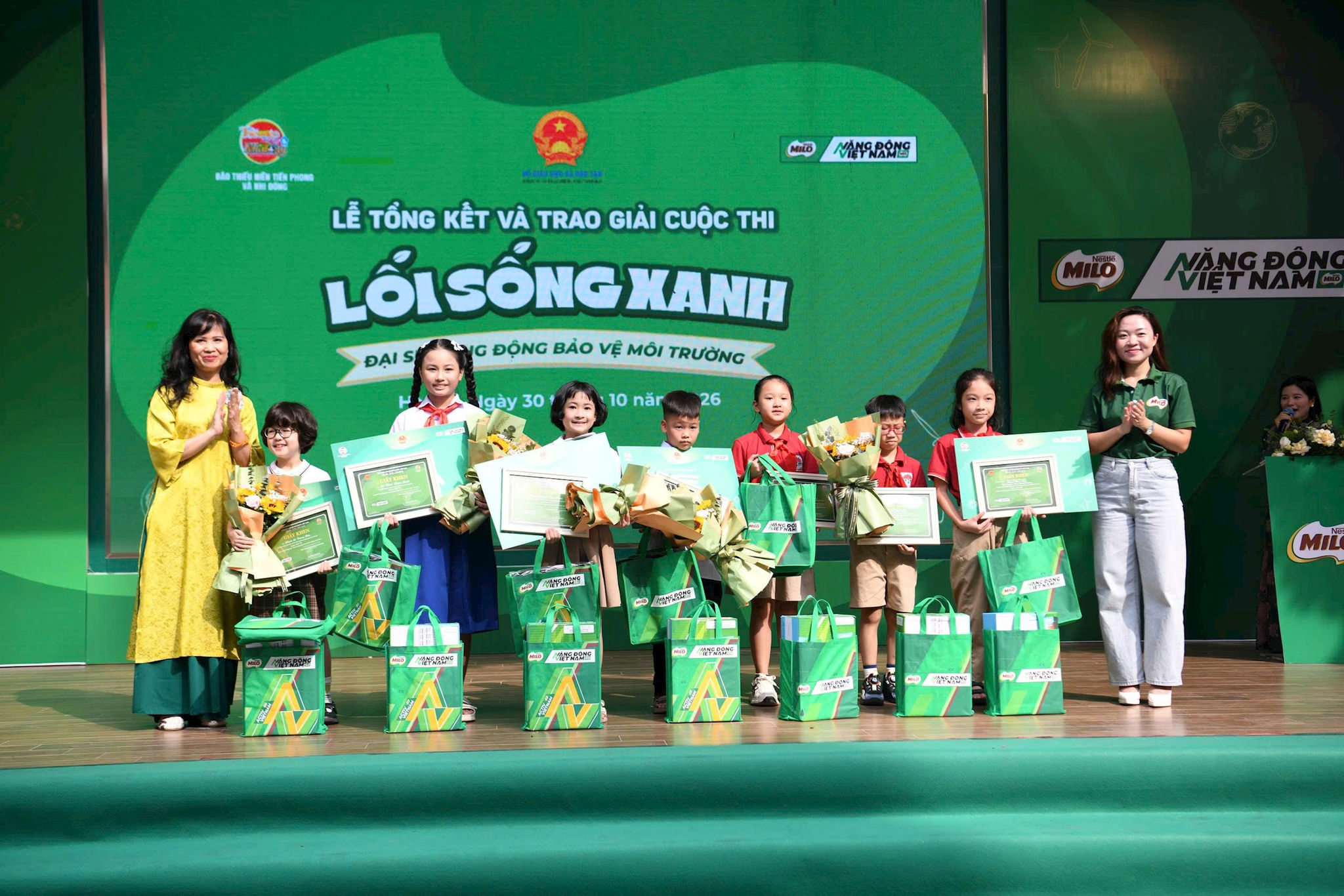 3010-loi-song-xanh7.jpg