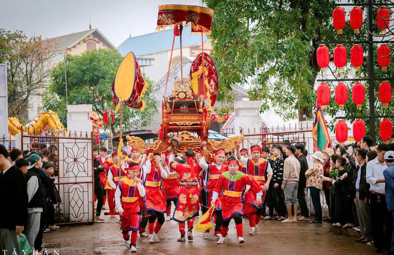 quang-bi-ruoc.jpg