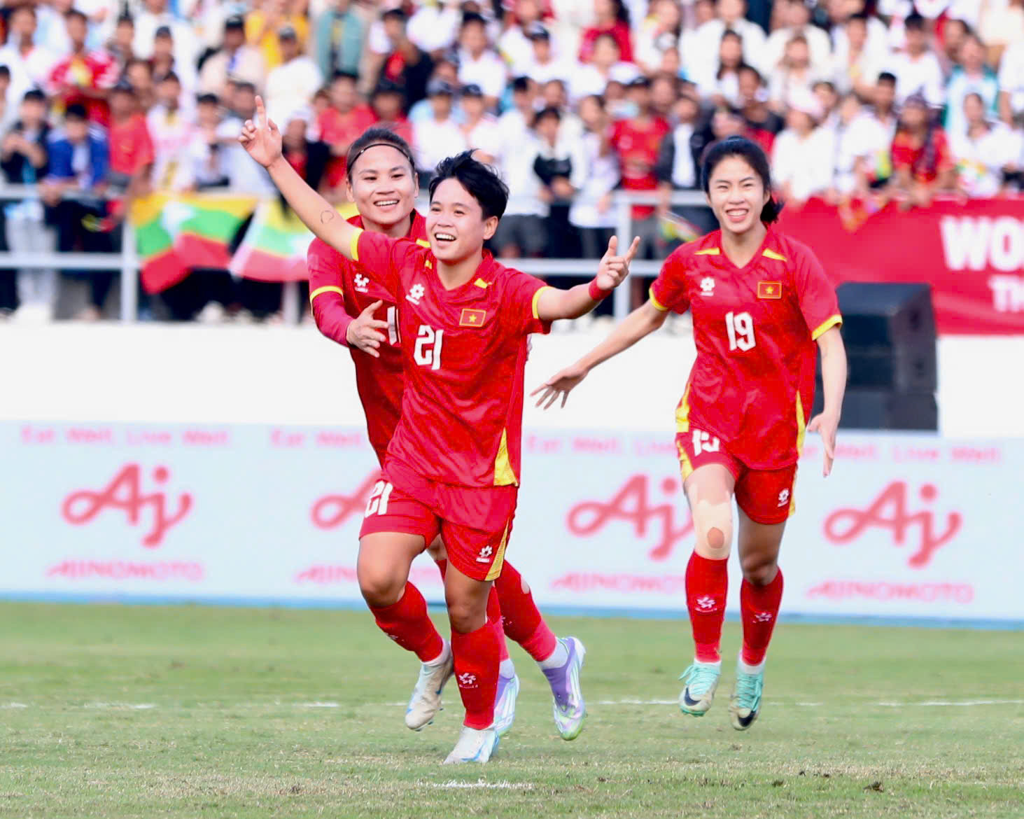 31-tuyen-nu-vn2.jpg
