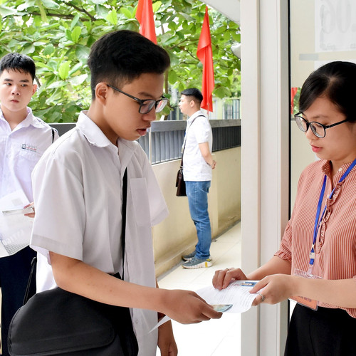 [Podcast] Tin tức 6-6: Thí sinh làm gì nếu quên giấy tờ khi dự thi lớp 10 tại Hà Nội?