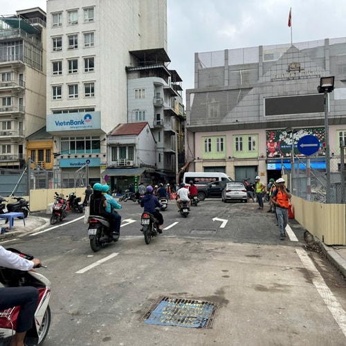 [Podcast] Tin tức ngày 10-5: Rào chắn thi công ga ngầm S12, điều chỉnh giao thông đường Trần Hưng Đạo