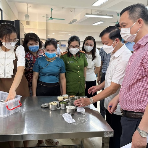 [Podcast] Hà Nội lập đoàn khảo sát liên quan vấn đề an toàn thực phẩm