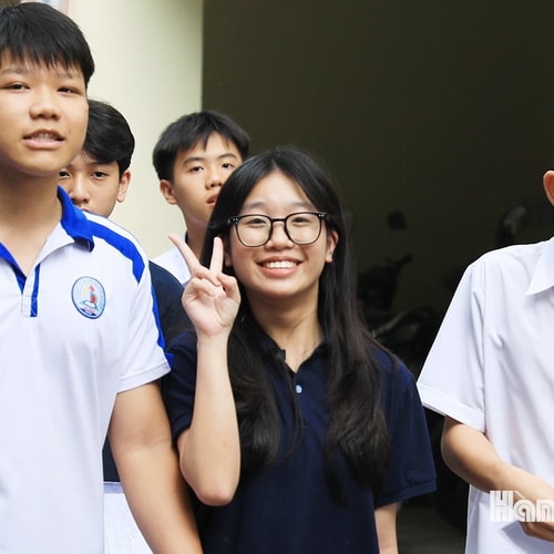 Hà Nội: Buổi thi đầu tiên vào lớp 10 diễn ra an toàn