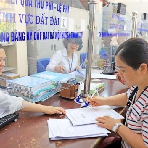 [Podcast] Sắp miễn lệ phí trước bạ nhà đất cho hộ nghèo và cơ sở tín ngưỡng