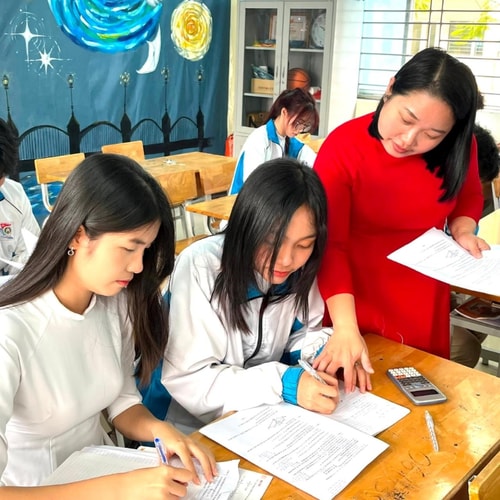 [Podcast] Tin tức ngày 16-6: Không cấm dạy thêm, bỏ quy định tập sự