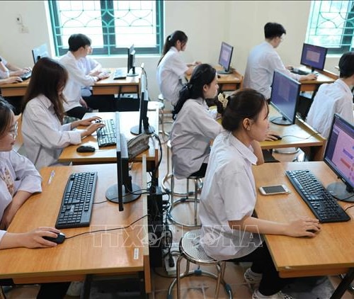 [Podcast] Tin tức ngày 20-6: Năm 2027, thí điểm thi tốt nghiệp THPT trên máy tính