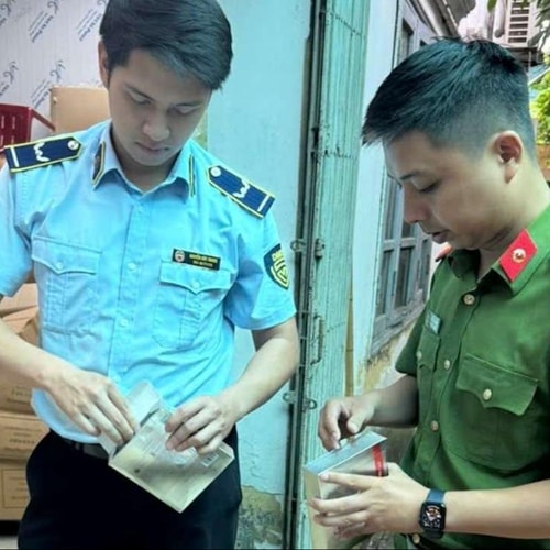 [Podcast] Hà Nội: Tạm giữ 15.000 mặt nạ làm đẹp nhập lậu