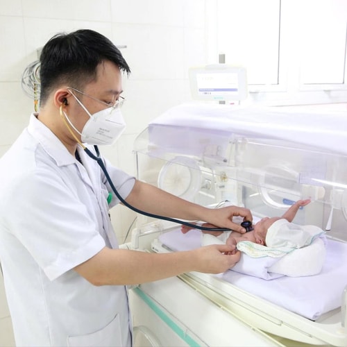 [Podcast] Tin tức ngày 27-7: Kỳ tích giành lại sự sống cho em bé sinh non chỉ nặng 550gr