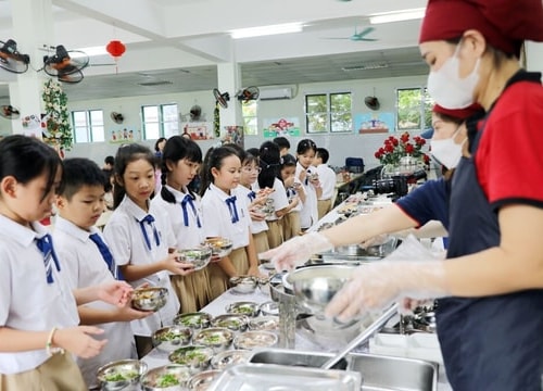 [Podcast] Hà Nội chi 3.000 tỷ đồng hỗ trợ bữa trưa cho học sinh tiểu học