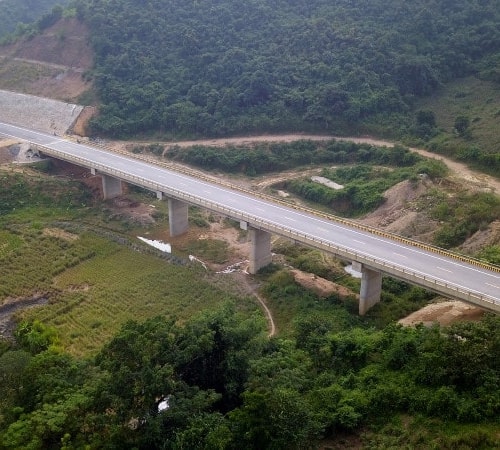[Podcast] Tin tức ngày 7-8: Thêm nhiều dự án cao tốc vào diện trọng điểm