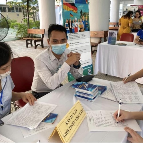 [Podcast] Hà Nội có nhu cầu tuyển dụng hơn 50.000 việc làm trong tháng 7-2025