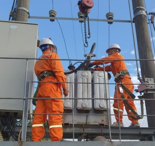 [Podcast] EVN và khoản "lỗ chính sách": Giá điện thấp, chi phí đội cao