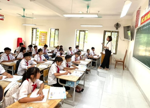 [Podcast] Học sinh Hà Nội nghỉ học ngày 6-10, chuyển sang học trực tuyến