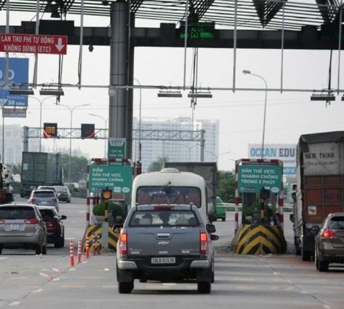 [Podcast] Miễn phí đường bộ cho xe chở hàng cứu trợ vùng lũ