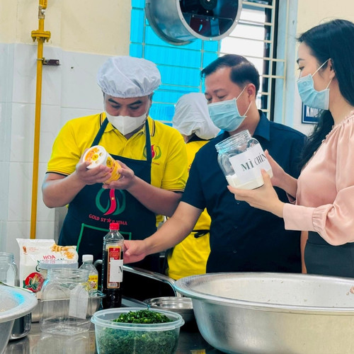 [Podcast] Tin tức ngày 27-10: Hà Nội kiểm tra đột xuất bếp ăn bán trú